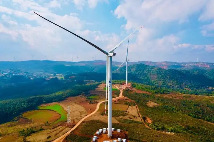 �����񲿣�������ɫ��չ�����־��á���ɫ������»���������Դ���������