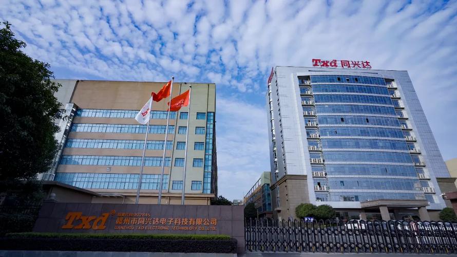 ͬ�˴��˾���в��ֵĹ�̬�����ϵ����Ҫ�Ը߷��Ӹ������������Ϊ����ĸ���ʽ��̬��ϵ